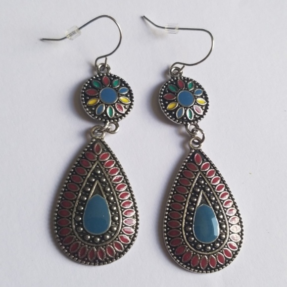 Vintage water Drop statment Earrings - Picture 3 of 7